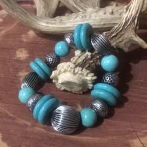 NWOT Turquoise and silver bracelet